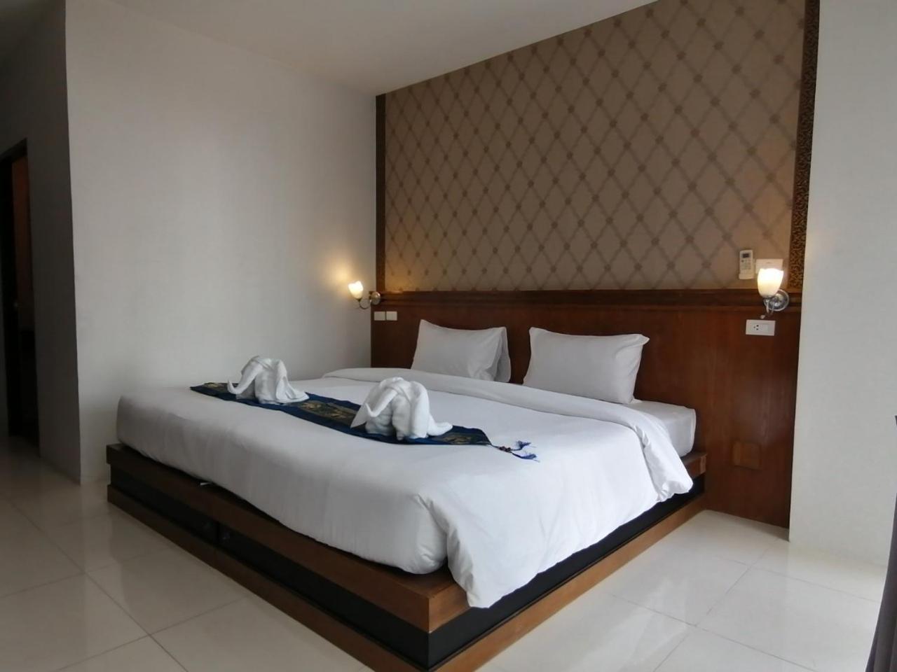 Nj Patong Hotel Dış mekan fotoğraf