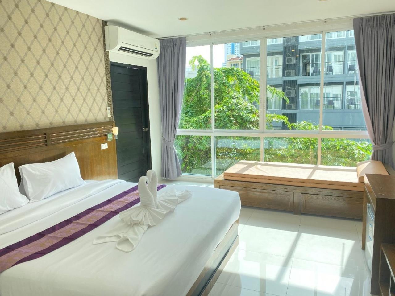 Nj Patong Hotel Dış mekan fotoğraf
