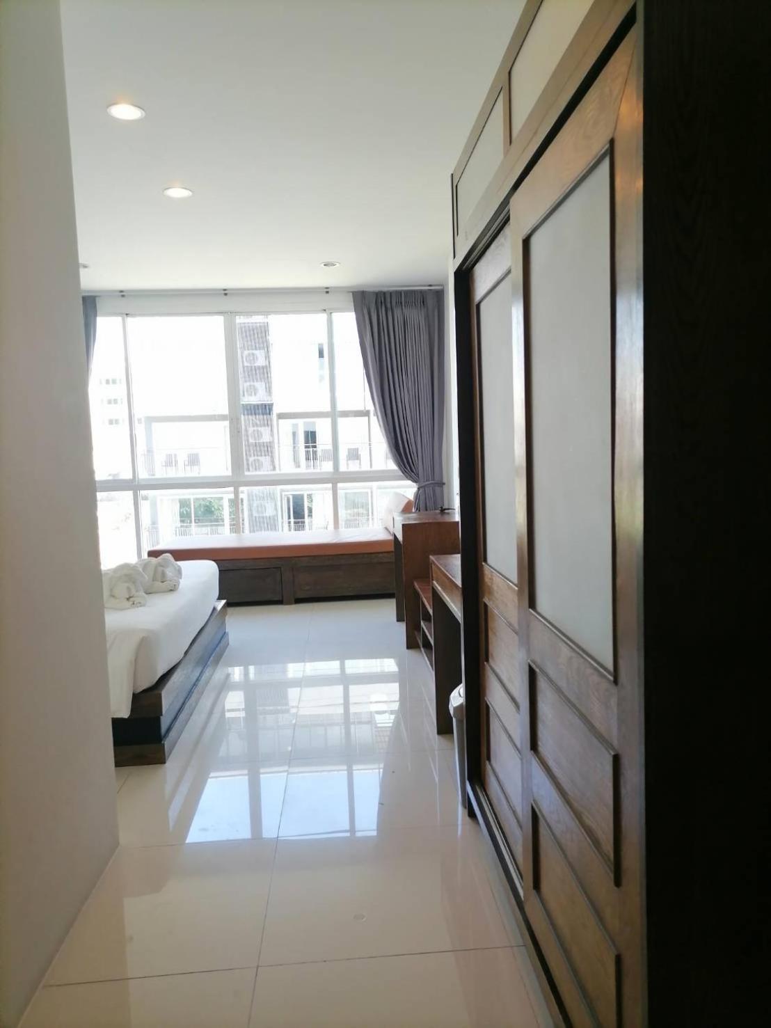 Nj Patong Hotel Dış mekan fotoğraf