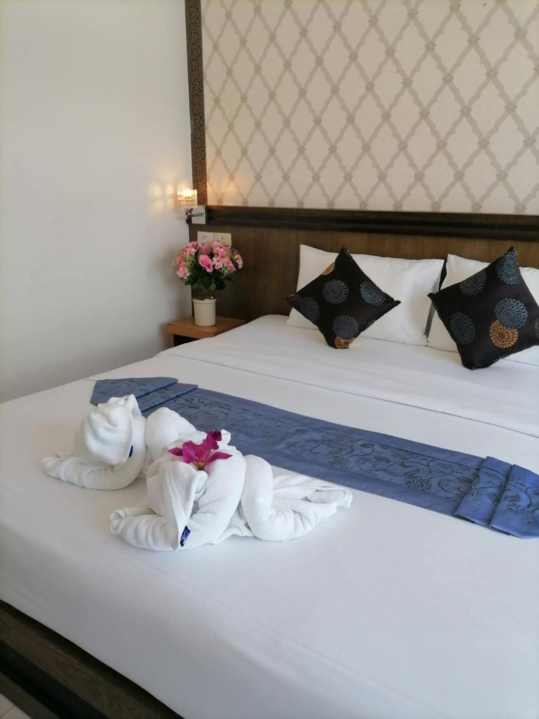 Nj Patong Hotel Dış mekan fotoğraf